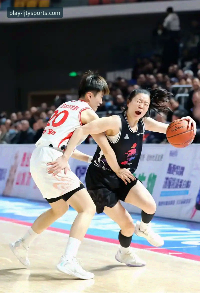 如何通过乐竞体育平台深度复盘中国女篮的战术调整与关键胜利？